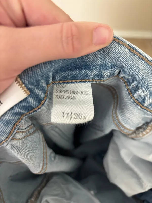 Eunina Jeans Distressed High-Rise - Image 4