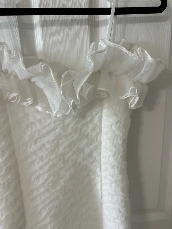 Boutique white fitted dress - Image 3