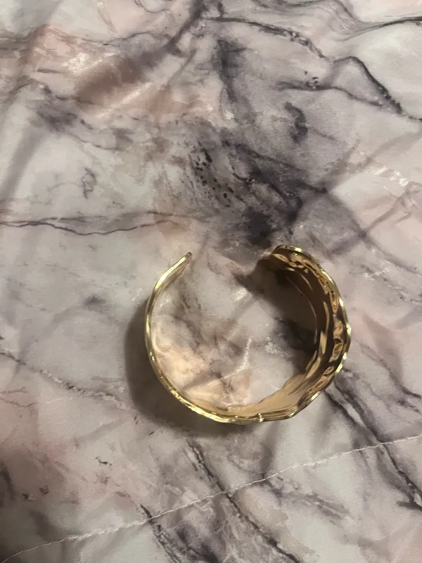 Gold and cream bracelet cuff - Image 3