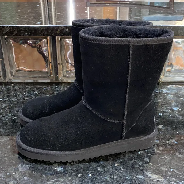 Classic Short Black Suede Boots Size 8 - Image 4