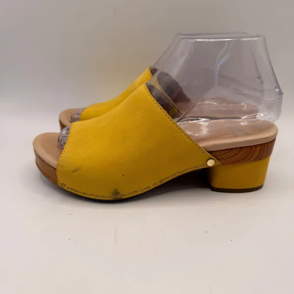 Dansko Maci Mule Yellow Milled Nubuck Leather Open Toe Slide Clog Sandal Size 36 - Image 3