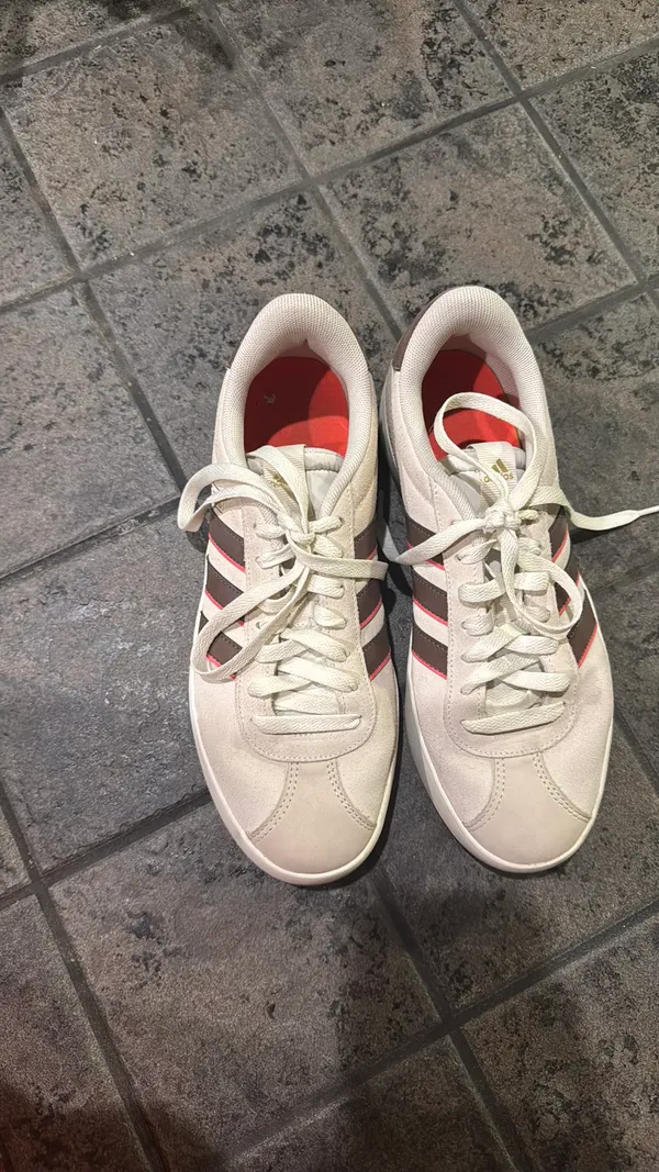 Adidas Shoes - Image 4