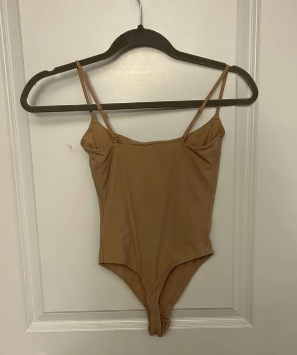 Skims Fits Everybody Cami Bodysuit - Image 4