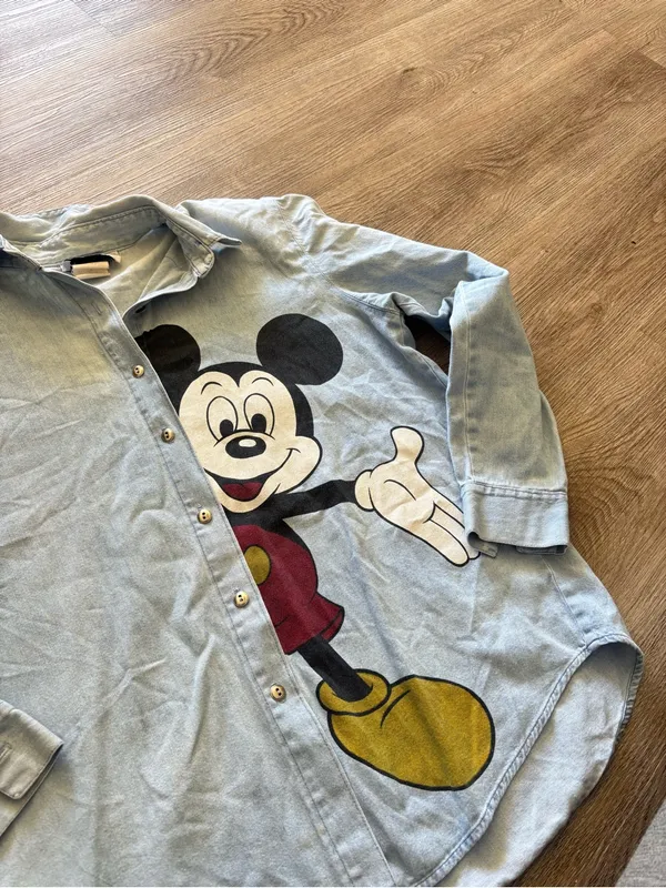 Vintage Disney Button Up Top - Image 4