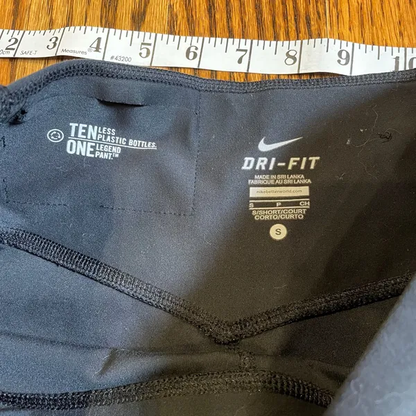Nike Dri-FIT Legend Slim Fit Training Leggings - Image 3