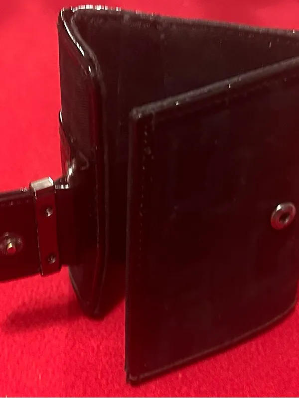 Wallet’s for anyone Beautiful Guess and Genuine Leather hand crafted wallet - Image 11