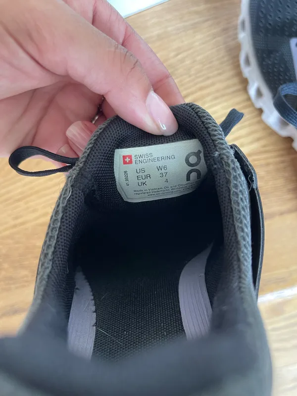 On Cloudswift Running Women’s Shoes - Image 2