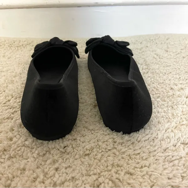 Old Navy Black Velvet Bow Loafers - Image 3