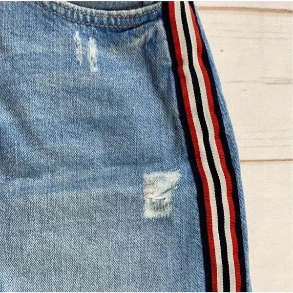 Forever 21 Distressed Ribbon Detail Jean Skirt Size Medium - Image 7