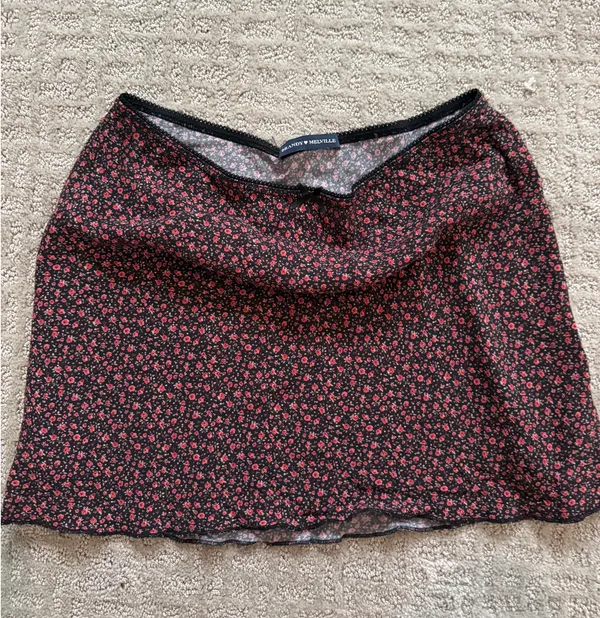 Brandy Melville Skirt Mini - Image 2