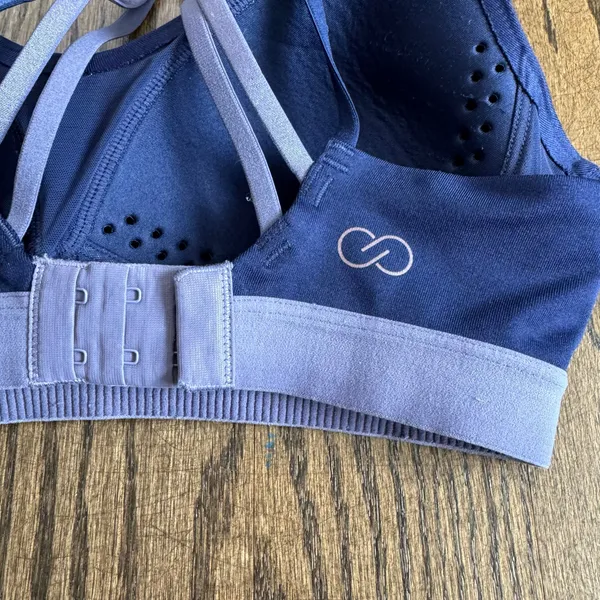 Calia by Carrie Underwood Soft Cup Medium Support Sports Bra Purple Size XS - Image 3