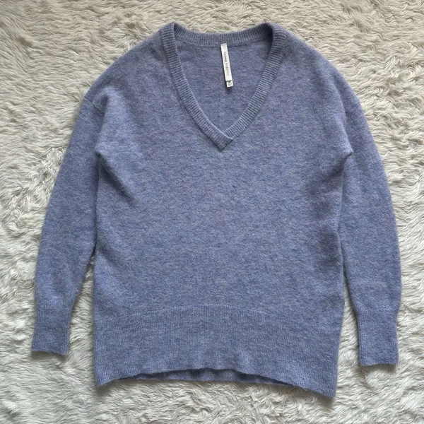 Aritzia The Group Babaton Sweater Alyssa V-neck Long Sleeve Alpaca Wool Blend XS - Image 2