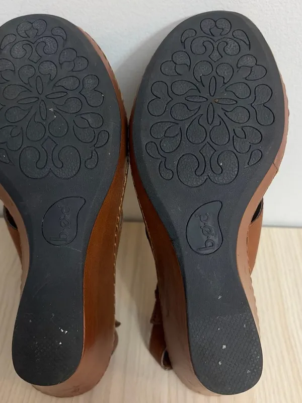 Comfortable Brown Leather Slingback Sandals - Brand: b.o.c.size 8 - Image 8