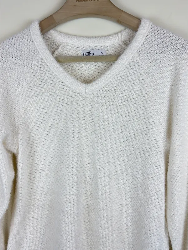 Butter Soft Fuzzy Knit V Neck Balloon Sleeve Sweater Ivory Hollister S Cozy - Image 3