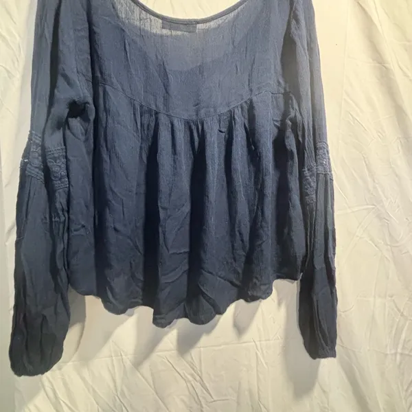 HOLLISTER nwt boho navy peasant blouse MEDIUM - Image 2