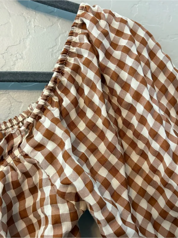 Indigo Rising brown white gingham plaid tie front ruffled crop top medium - Image 11