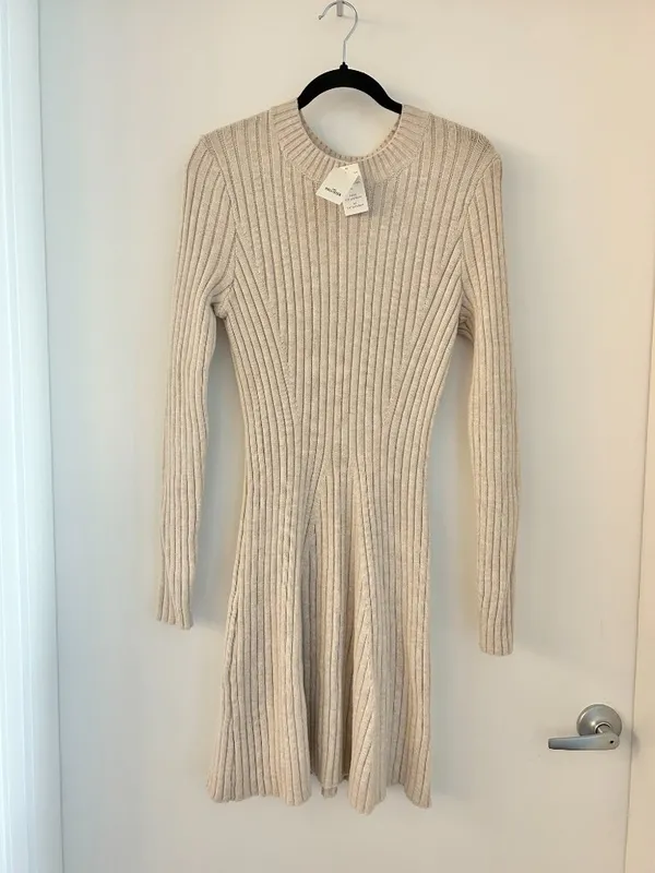 Hollister Ribbed Knit Skater Mini Sweater Dress in Beige Cream Size XL NWT - Image 4