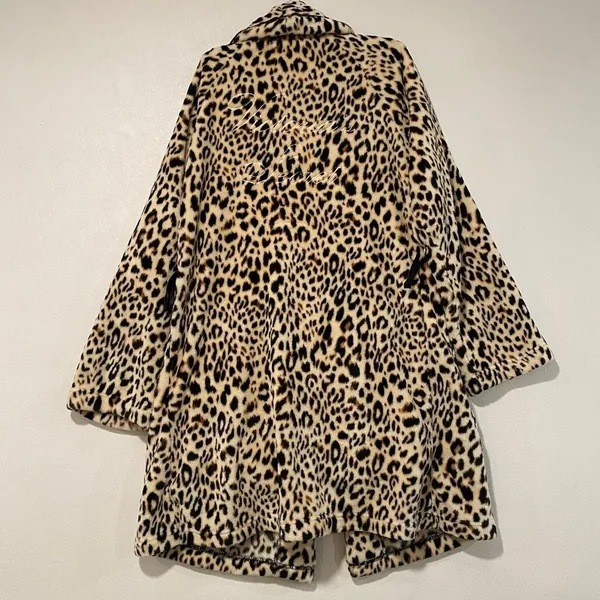 Victoria’s Secret Leopard Print Plush Robe XS/S Open Front Y2K Cozy - Image 3