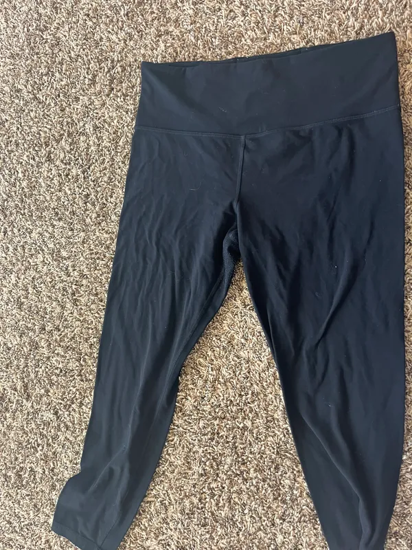 Athleta Black  7/8 Leggings - Image 4