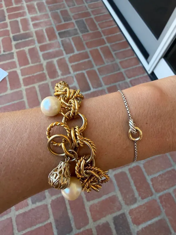 vintage gold-tone chain-link charm bracelet featuring chunky twisted links, faux pearls, ornate metal charms & front toggle clasp #statement - Image 2