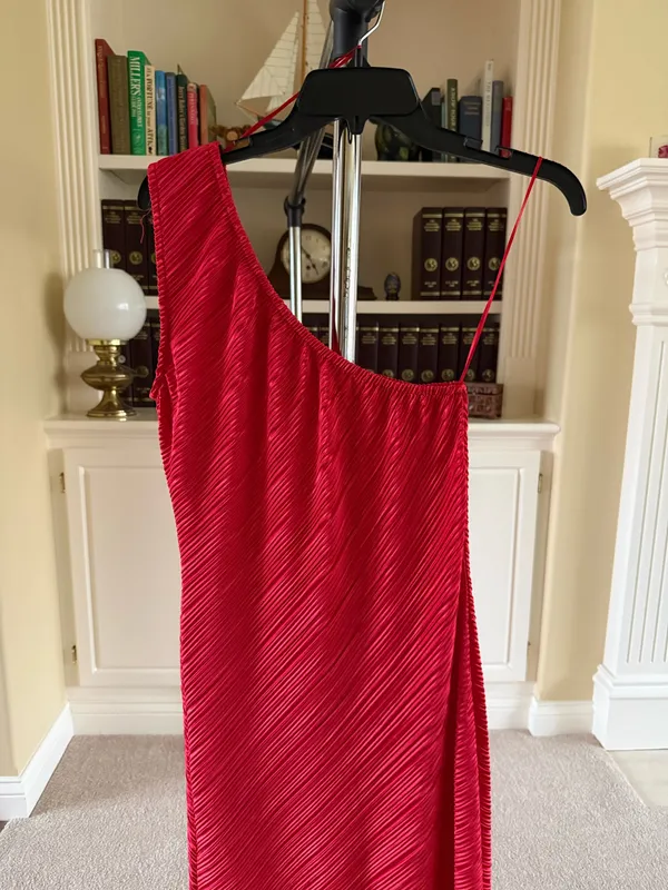 Kirious Los Angeles One Shoulder Neckline Dress - Image 2
