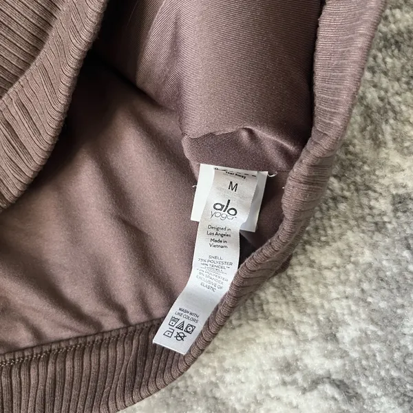 Alo Yoga Blissful Henley Bra Top - Image 4
