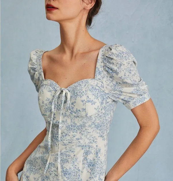 RIHOAS The Blue Sweetheart Neck Puff Sleeve Floral Midi Dress - Image 4