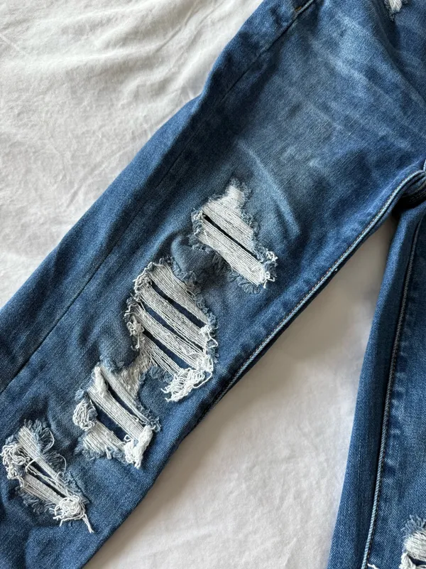 Medium Wash Destroyed Highest-Rise Jegging Crop - Image 4