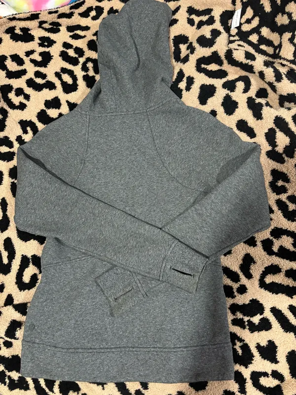 Lululemon Jacket Size 6  - Image 2