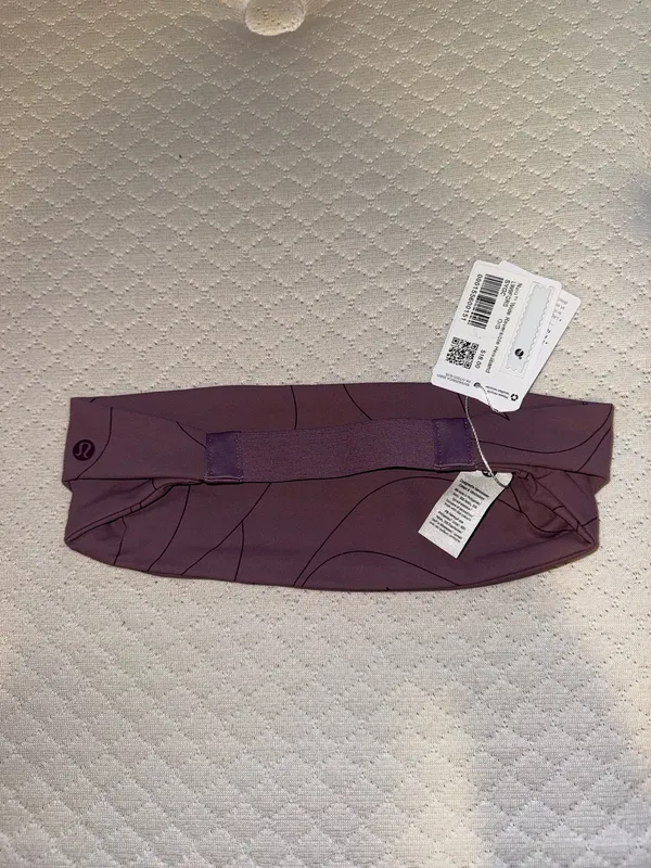 Lululemon Nulu Wide Reversible Headband - Image 3