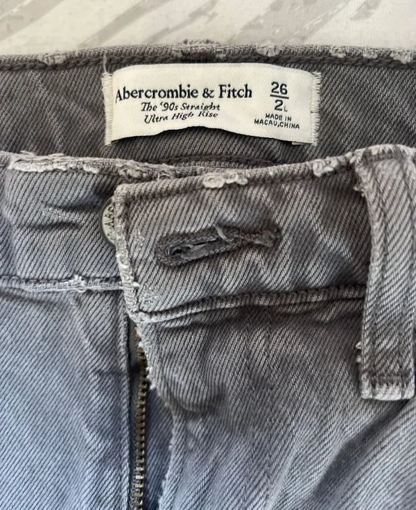 Jeans - Image 2