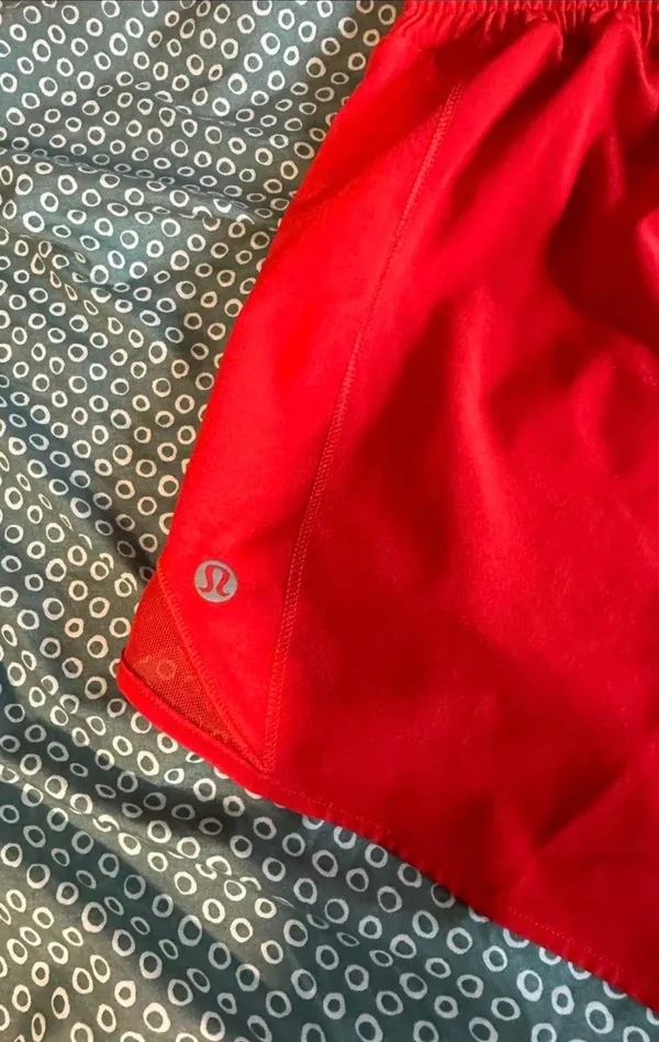 Lululemon Hotty Hot Shorts 4” - Image 2