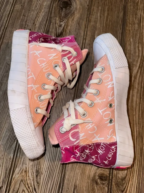Converse 272574C Not a Chuck Pink High Top Size 5 Sneakers - Image 4