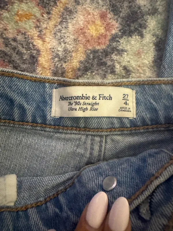 Abercrombie Jeans - Image 2