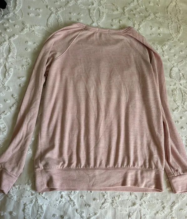 light weight long sleeve  - Image 4
