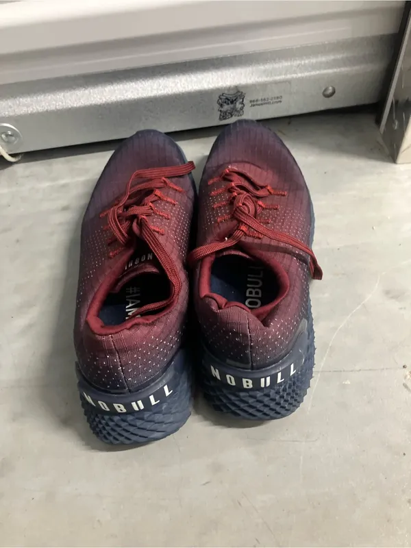 NOBULL Gradient collection running sneakers BARLEY USED - Image 2