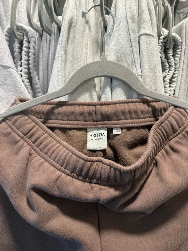 Aritzia Mega Sweatpants - Image 4