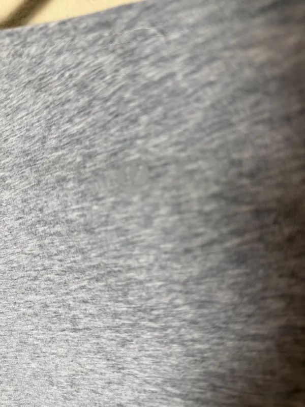 Lululemon Back In Action Short Sleeve Heathered Grey Size Small - Image 5