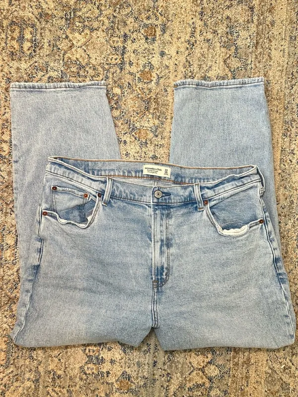 Abercrombie & Fitch The Ankle Straight Ultra High Rise Jeans Light Wash Size 33 - Image 7