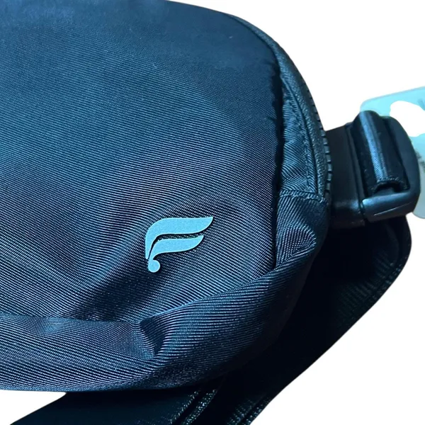 Fabletics Belt Bag Unisex Small Black Nylon Crossbody Fanny Pack Travel Gym NEW - Image 6