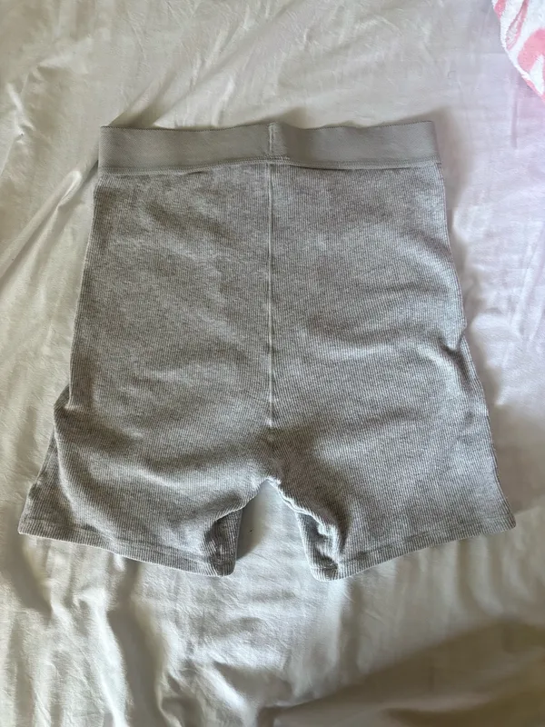 Shorts Grey SKIMS Boxer - Image 4