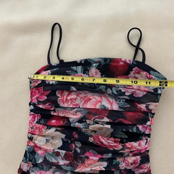Express Floral Ruched Women's Top - Image 4