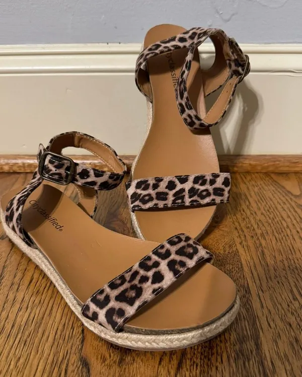 City Classified Womens - Cheetah Print Ankle Strap Slingback Sandals - Image 3
