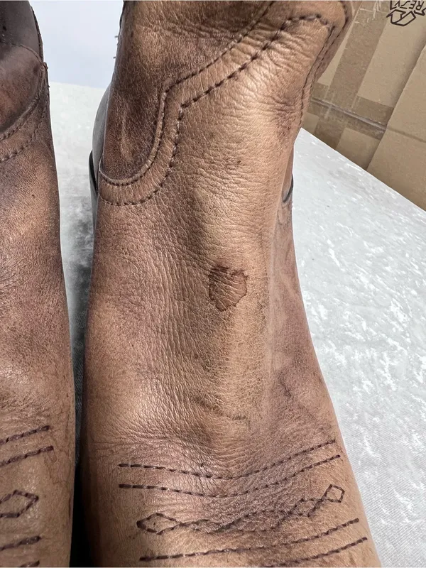 Women's Tan Leather Western Boots pointed toe w/Stud Detail 8 1/2M Cowboy rodeo - Image 10