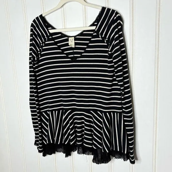 We The Free Free People Black White Striped Peplum Thermal V-Neck Top XS 883 - Image 7