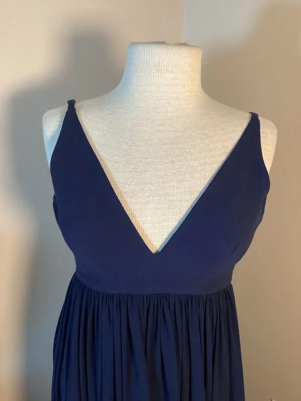 Dress The Population Bridal Navy Blue Sleeveless V-Neck Chiffon A-Line Gown - Image 5