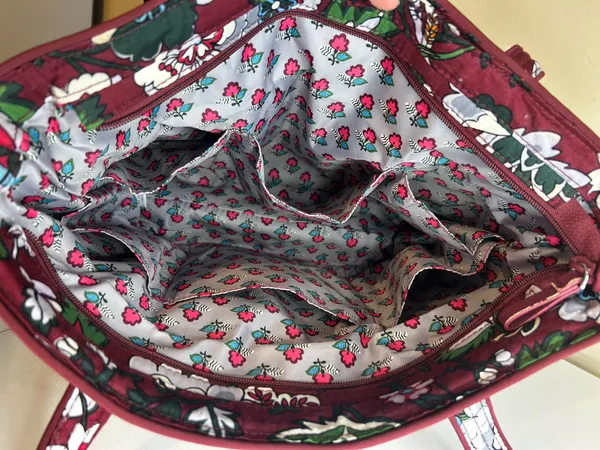 Vera Bradley Tote Bag With Matching Wallet - Image 4