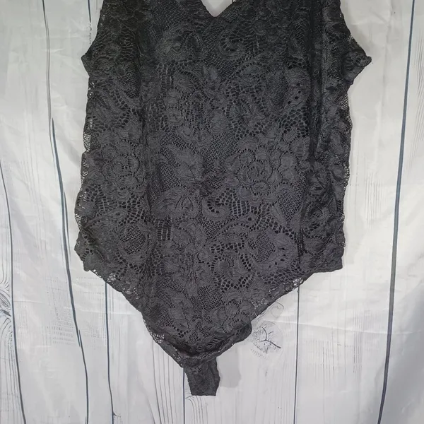 Nine Britton Black Floral Lace Sleeveless V-Neck Festival Whimsigoth Bodysuit - Image 7