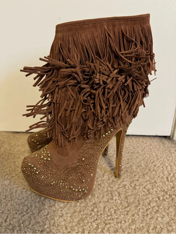 Alba Brown Camel Suede Fringe Boots Gold Studded Platform Stiletto Heel Size 7.5 - Image 4