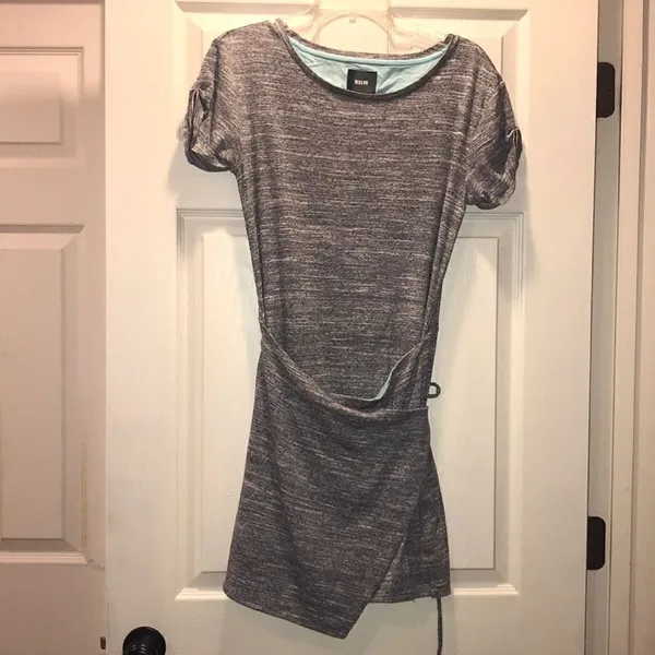 Anthropologie Maeve Marled Gray Tie front wrap tee dress - Image 2